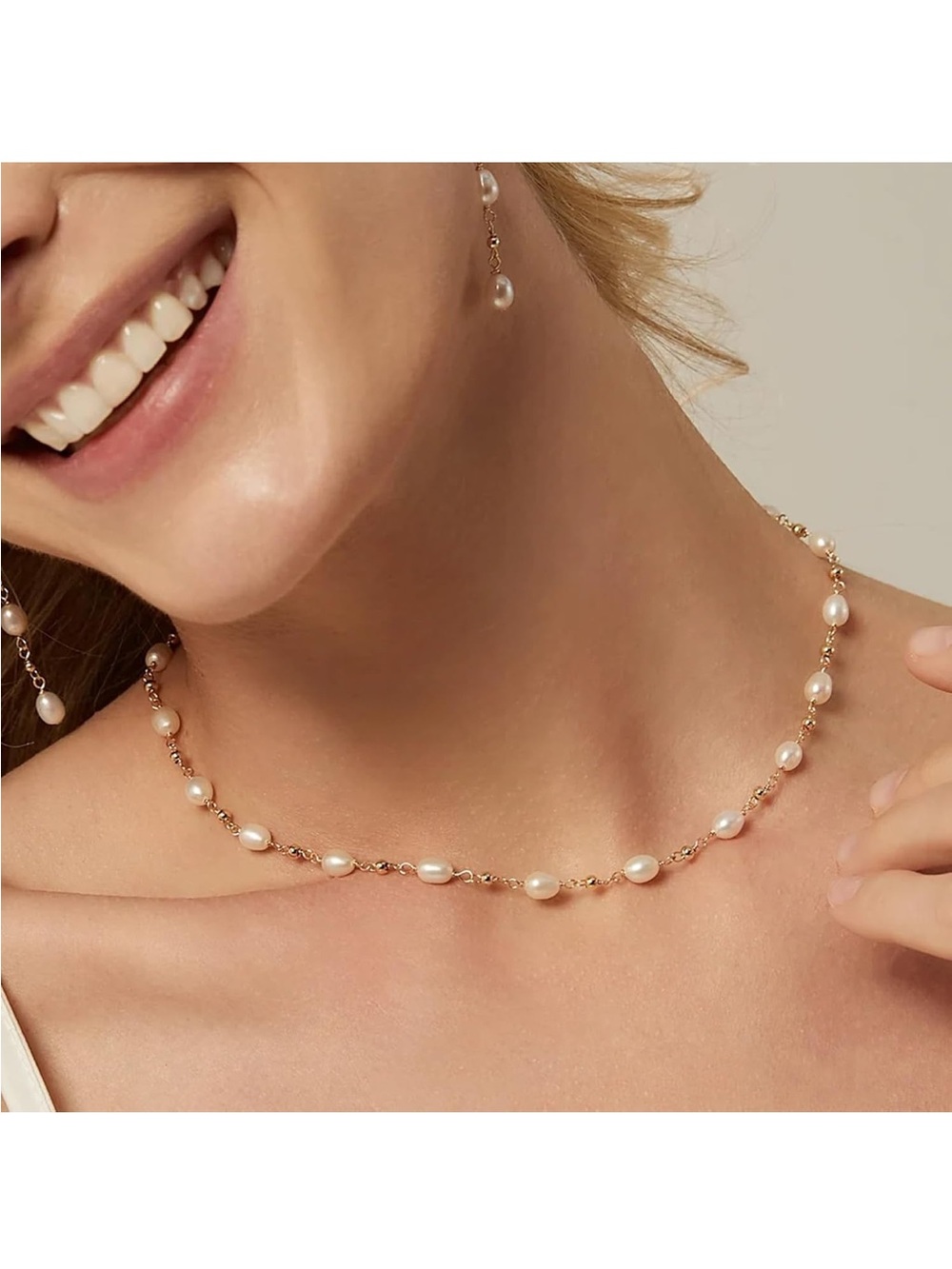Elegant Gold and White Pearl Station Necklace - Picture 2 of 2